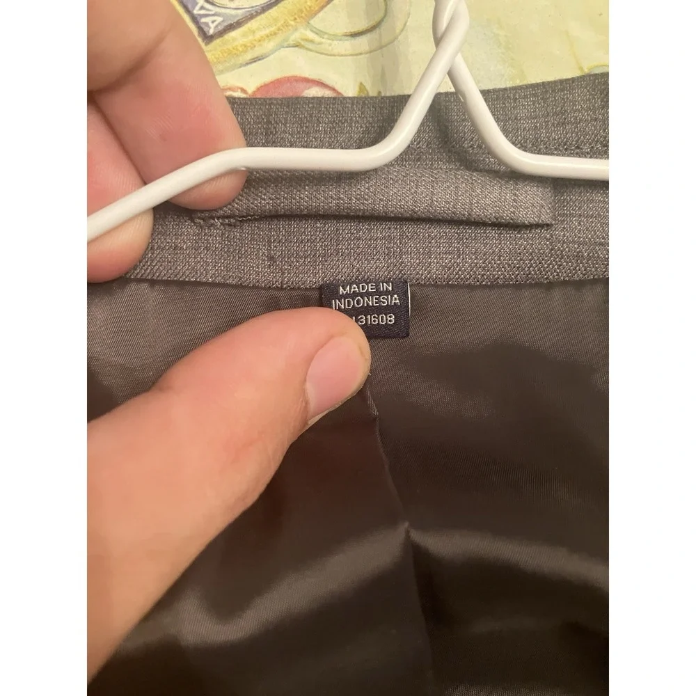 JOS A BANK 1905 Tailored Fit Suit Men's 44R Gray 100% WOOL Travelers
